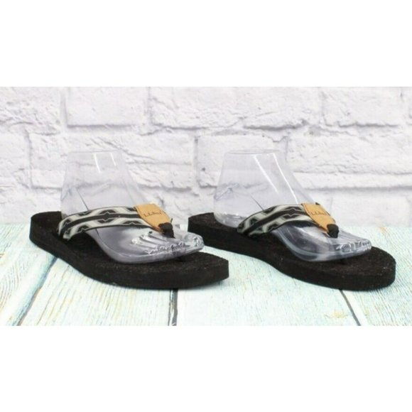 LL Bean Black Printed Nylon Flip Flops Summer Thong Sandals Size 11 M - Picture 3 of 9